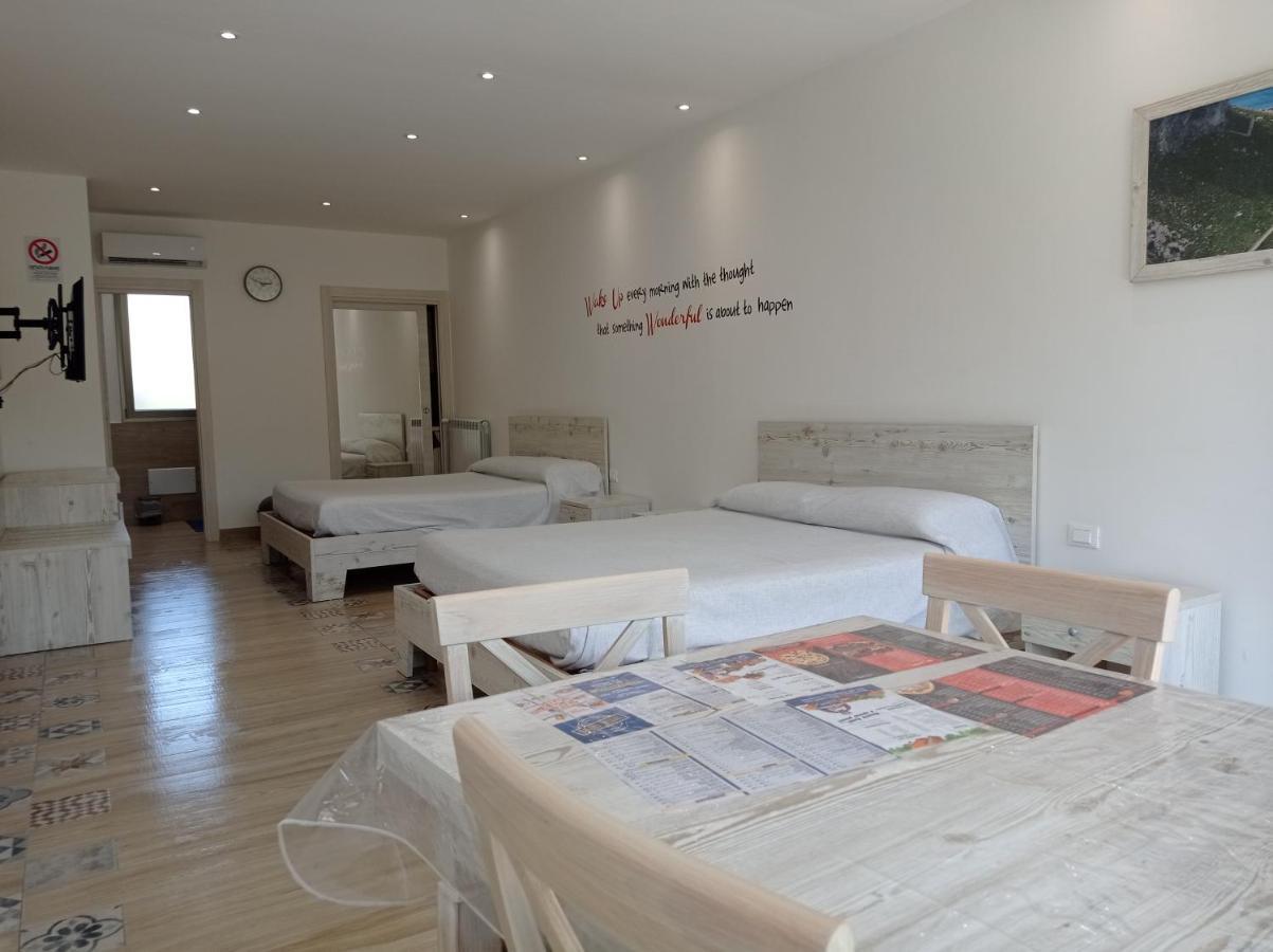 Sicily Rooms Appartamenti Carini Habitación foto