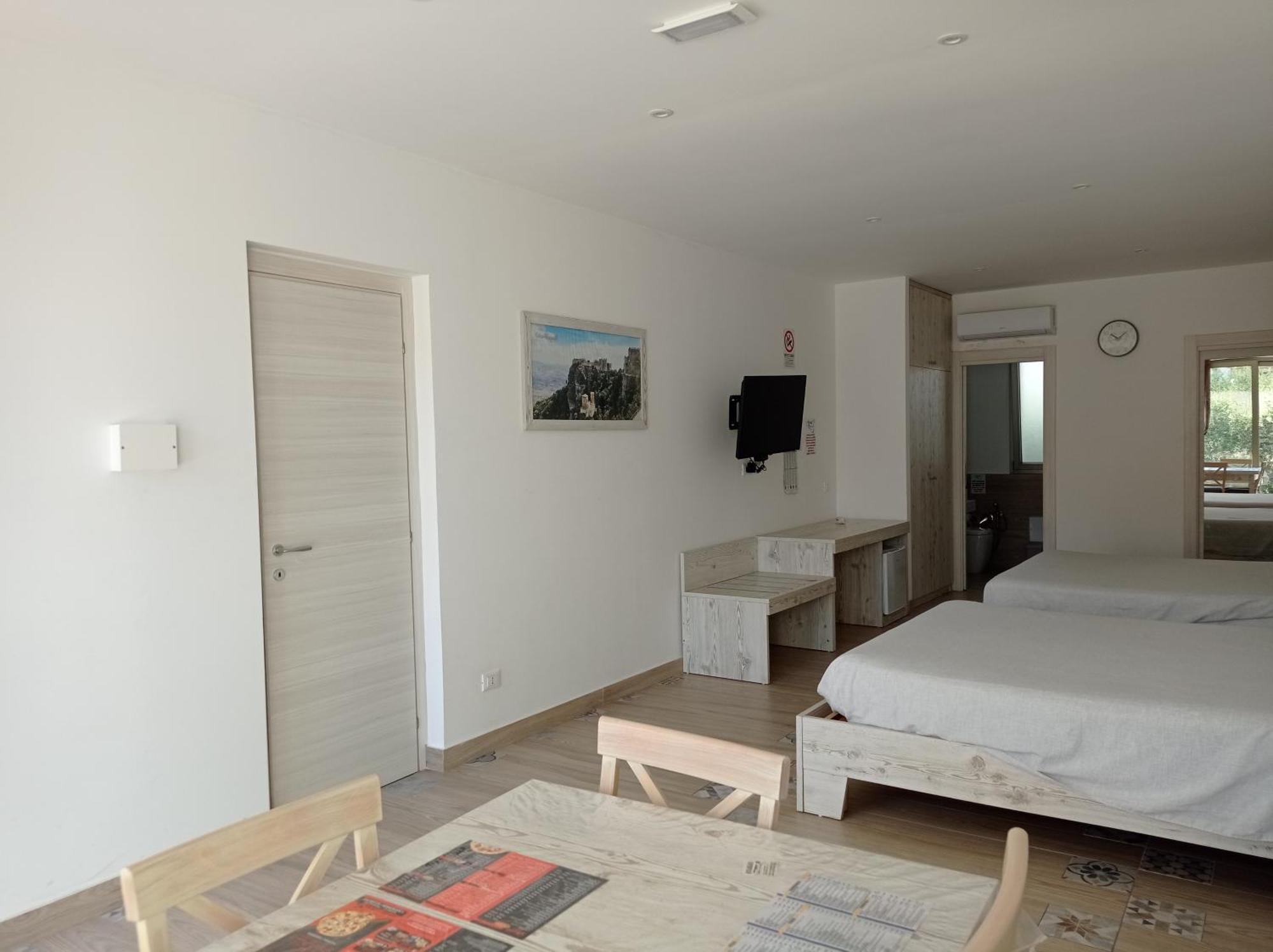 Sicily Rooms Appartamenti Carini Habitación foto